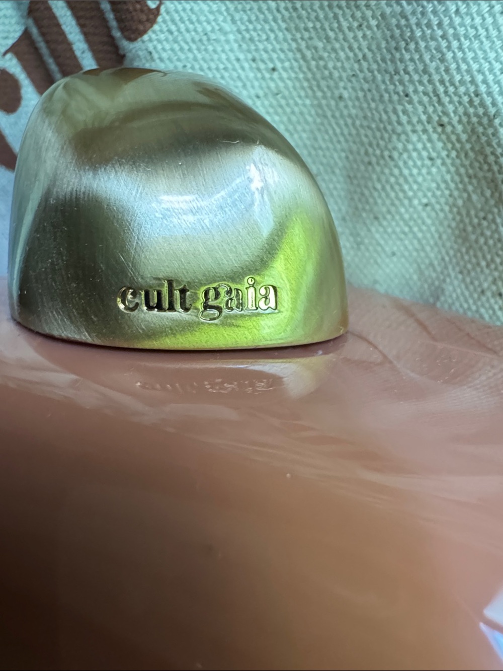 cult gaia glossy marbled resin clutch in mauve - Picture 2 of 15